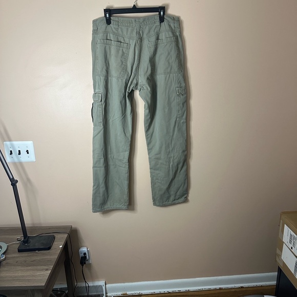 Wrangler Men's Olive Cargo Pants - Picture 4 of 8